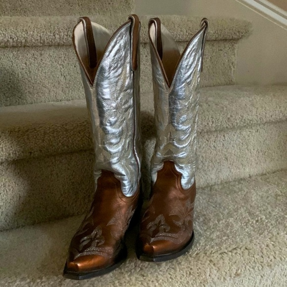 Cowboy boots by Lane